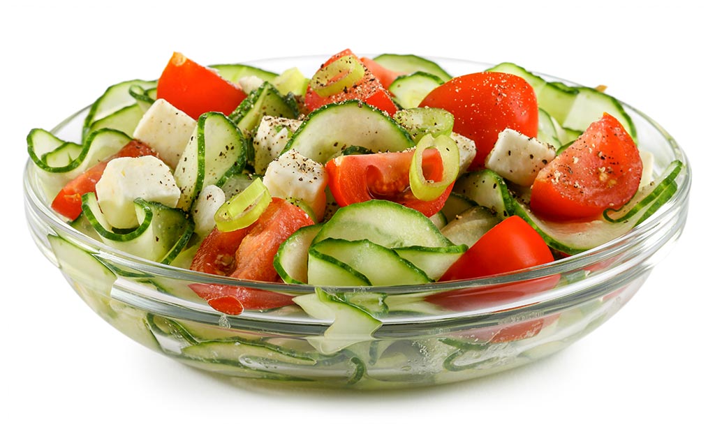 Gurken Salat mit Tomaten und Feta